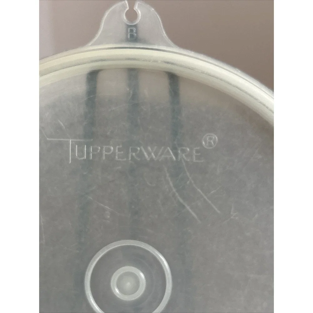 Vintage Tupperware 238-26‎ Round  5